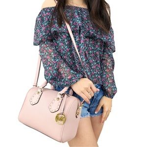 🆕 Michael Kors “Aria” Leather Studded Handbag‼️